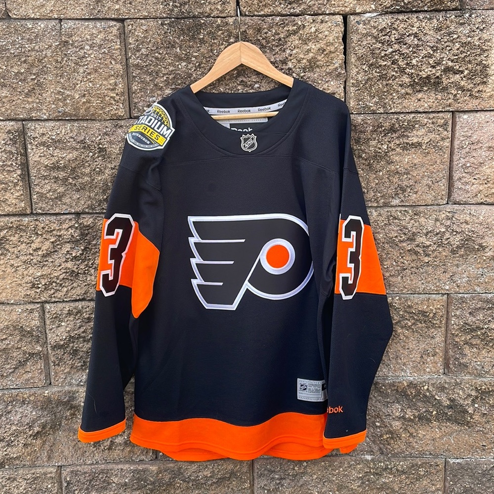 NWOT 2017 Philadelphia Flyers Stadium Series Winter Classic #53 Gostisbehere L/G